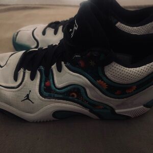 Nike Kids White and Teal Sneakers